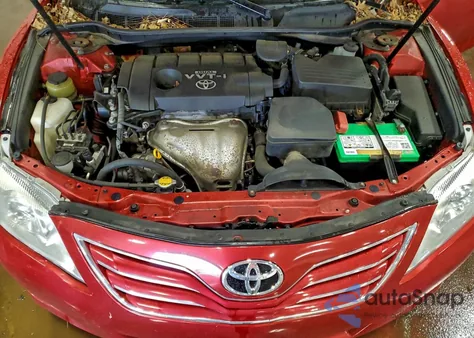 2010 Toyota Camry Base z USA, uszkodzony, nr VIN 4T4BF3EK7AR050649